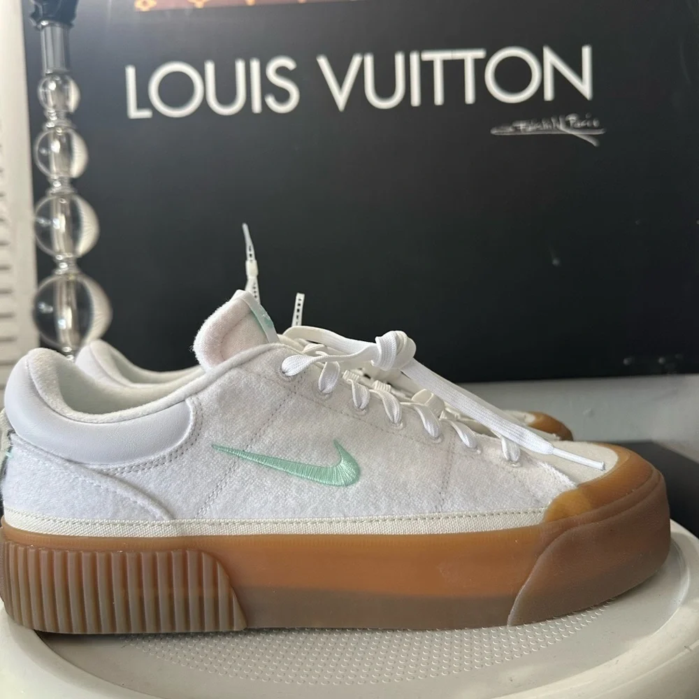 🆕Nike Court Legacy Lift sneakers